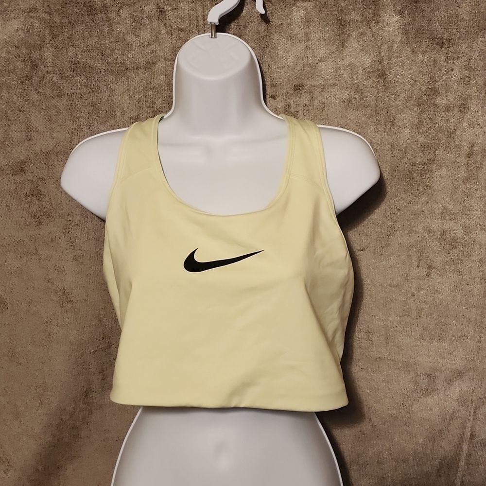 NIKE Plus Size Dri-FIT Medium-Support Sports Bra